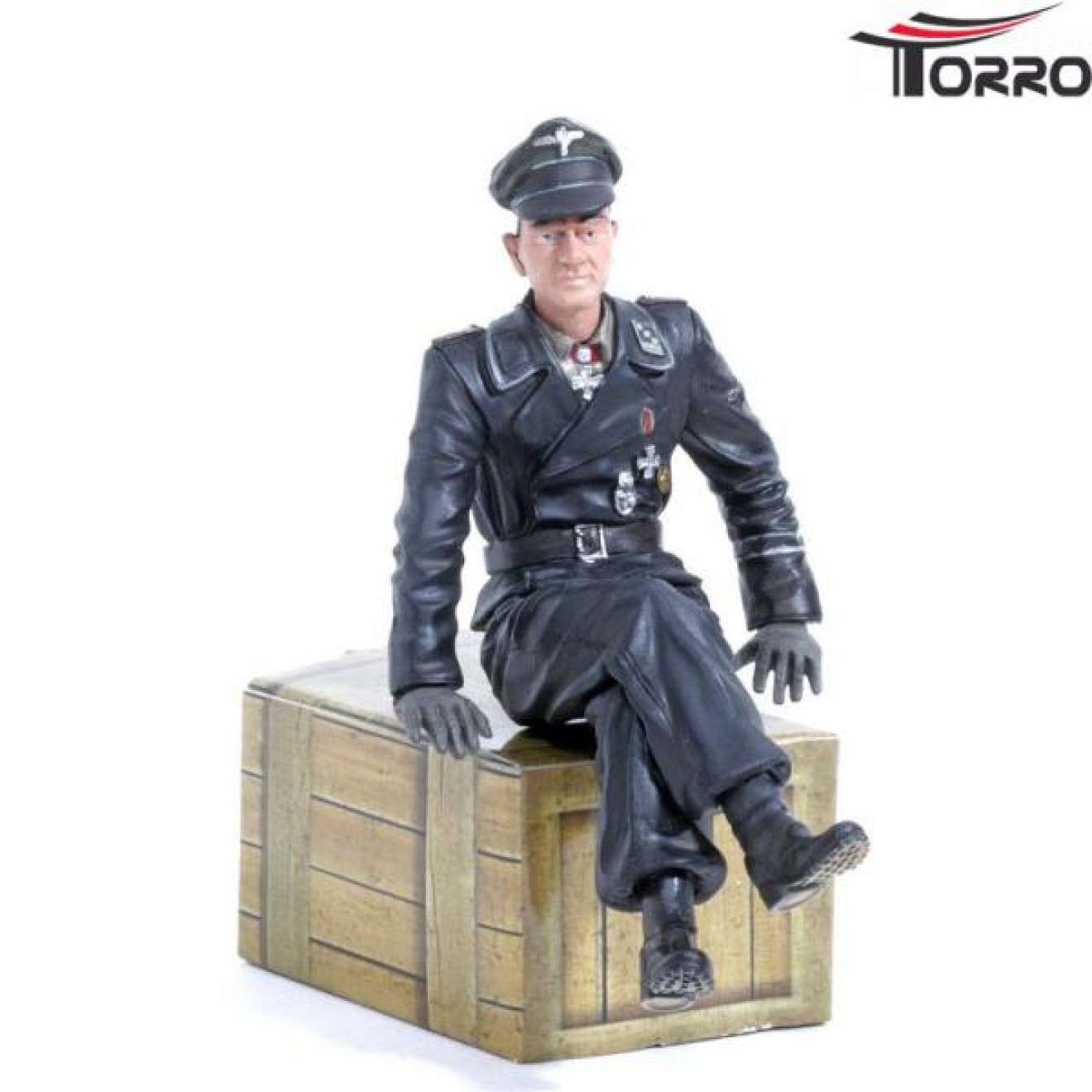 1/16 Figur Hauptmann Michael Wittmann sitzend