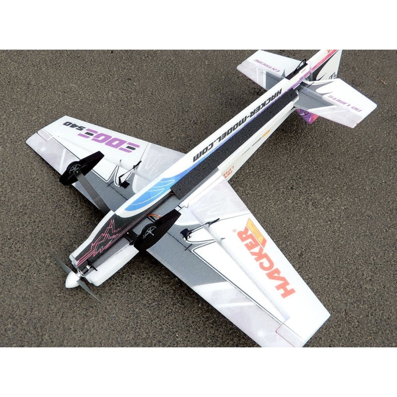 Hacker Edge 540 Race - 120 cm ..