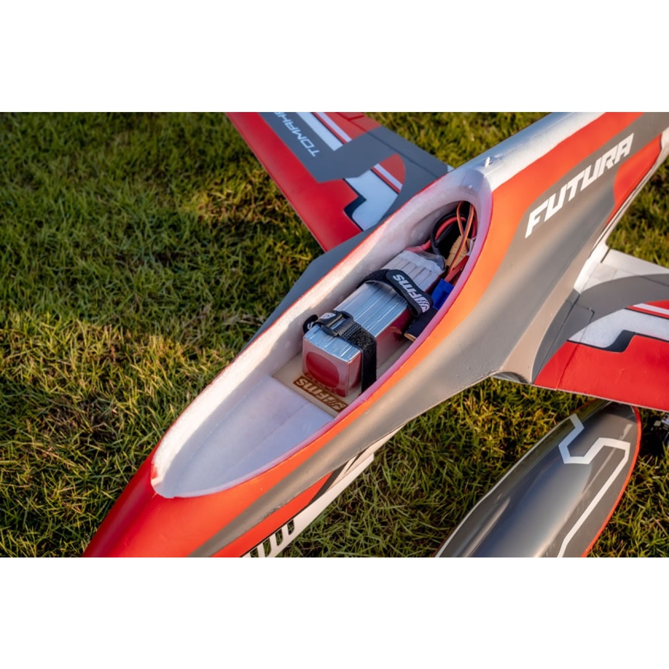 FMS Futura V3 Jet EDF 80 PNP - 106 cm - Combo incl. Reflex Gyro System
