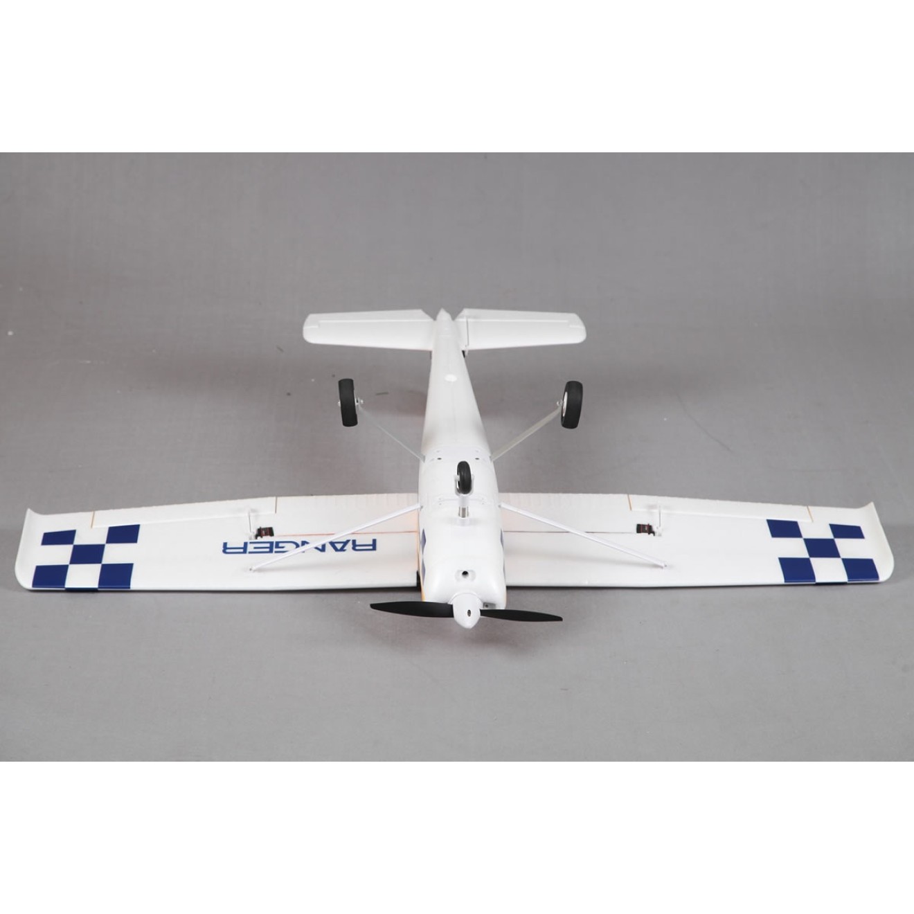 FMS Ranger RTF + 2.4GHz Fernsteuerung + Schwimmer - 122 cm ..