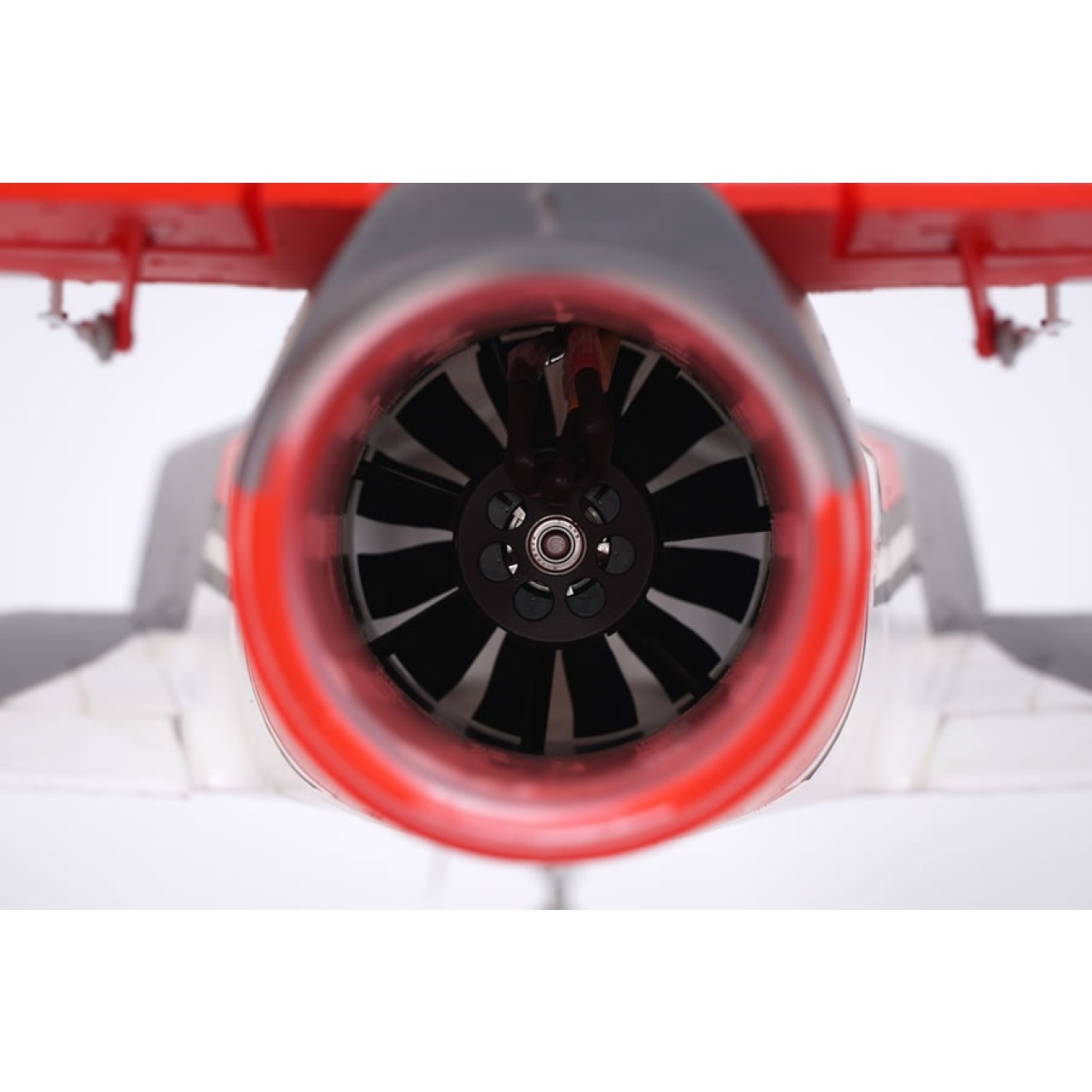 FMS Futura V3 Jet EDF 80 PNP - 106 cm - Combo incl. Reflex Gyro System