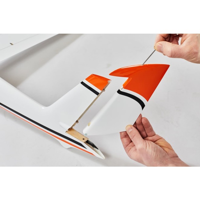 D-Power FOX - 215 cm Scale Segler voll-GFK ARF+ optionaler Elektrobetrieb